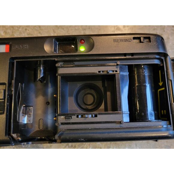 Vivitar Point and Shoot PS:120 35mm Film Camera Autofocus Focus Free/DX Tested - Picture 4 of 6